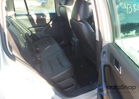 2012 Volkswagen Tiguan Le z USA, uszkodzony, nr VIN WVGAV7AX7CW577003